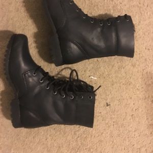 Leather combat boots size 8 CAT NWOT